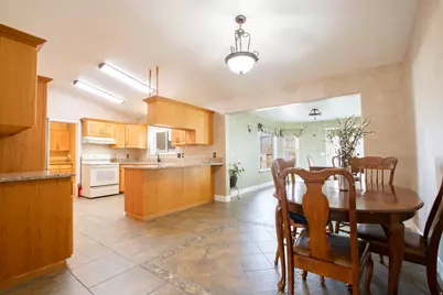 725 S 300 E, Ephraim, UT 84627 - Photo 15