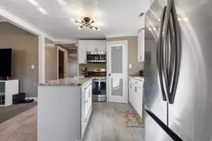 265 W 100 N, Springville, UT 84663 - Photo 9