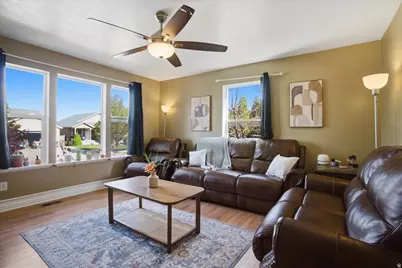 7065 N Cherokee St, Eagle Mountain, UT 84005 - Photo 7