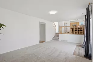 6149 S Walnut Wood Dr, Kearns, UT 84118 - Photo 9