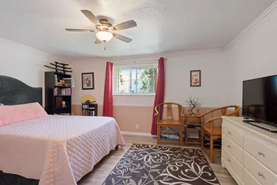 553 N 200 W, Bountiful, UT 84010 - Photo 13
