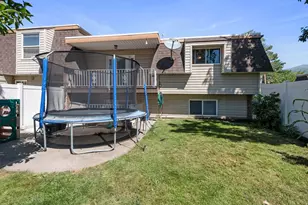 553 N 200 W, Bountiful, UT 84010 - Photo 23