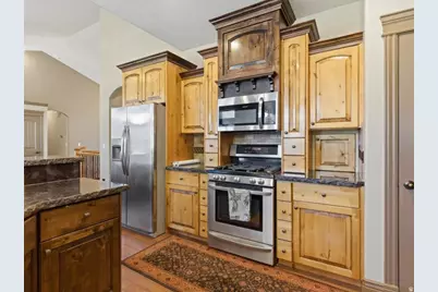 2614 W 2450 N, Farr West, UT 84404 - Photo 11