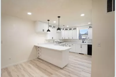 470 N 400 E, Roosevelt, UT 84066 - Photo 5