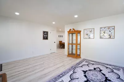 470 N 400 E, Roosevelt, UT 84066 - Photo 3