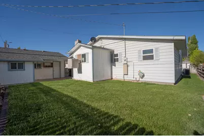 470 N 400 E, Roosevelt, UT 84066 - Photo 25