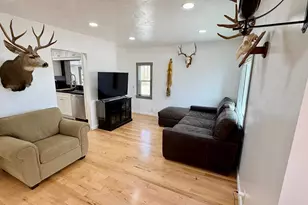 296 W 300 S, Loa, UT 84747 - Photo 3