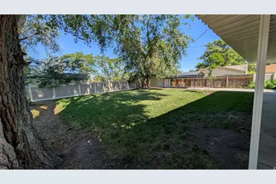 8780 S 250 E, Sandy, UT 84070 - Photo 17