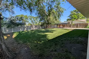 8780 S 250 E, Sandy, UT 84070 - Photo 17