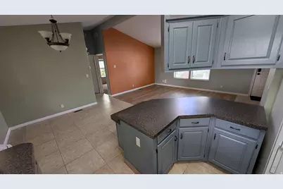 8780 S 250 E, Sandy, UT 84070 - Photo 7