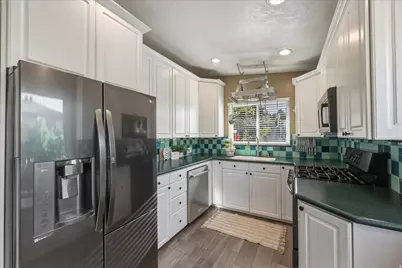 502 N Main St, Bountiful, UT 84010 - Photo 13
