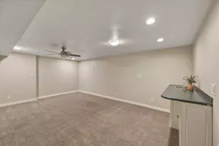 502 N Main St, Bountiful, UT 84010 - Photo 23