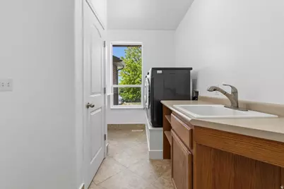 1438 N 325 E, Nephi, UT 84648 - Photo 43