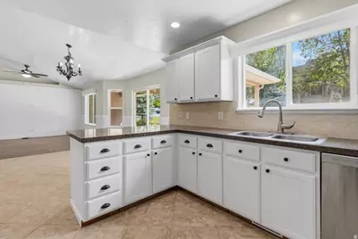 1438 N 325 E, Nephi, UT 84648 - Photo 41
