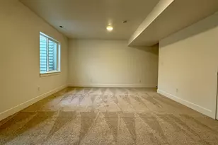121 E 730 N, Tooele, UT 84074 - Photo 17