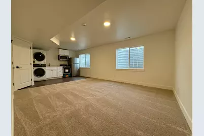 121 E 730 N, Tooele, UT 84074 - Photo 13