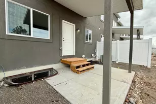 121 E 730 N, Tooele, UT 84074 - Photo 21