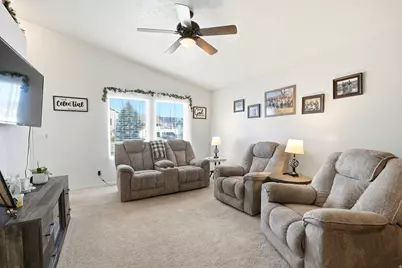 580 N 2400 W, Vernal, UT 84078 - Photo 7