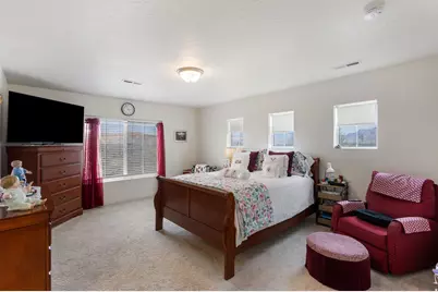 4423 E Longleaf Ln, Eagle Mountain, UT 84005 - Photo 11