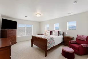 4423 E Longleaf Ln, Eagle Mountain, UT 84005 - Photo 9