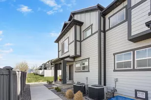 4423 E Longleaf Ln, Eagle Mountain, UT 84005 - Photo 21