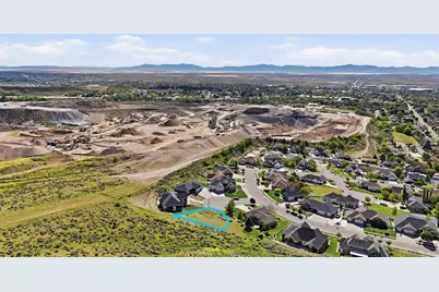 1329 E Kaylynne Cir, Brigham City, UT 84302 - Photo 5