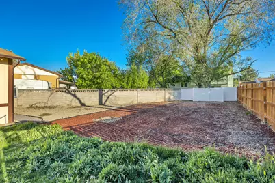 1875 W Richland Cir, West Jordan, UT 84084 - Photo 27