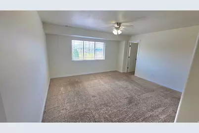 838 W Freedom Point Way, Bluffdale, UT 84065 - Photo 19