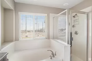 838 W Freedom Point Way, Bluffdale, UT 84065 - Photo 9