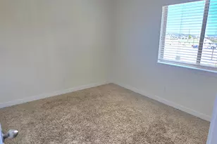 838 W Freedom Point Way, Bluffdale, UT 84065 - Photo 11