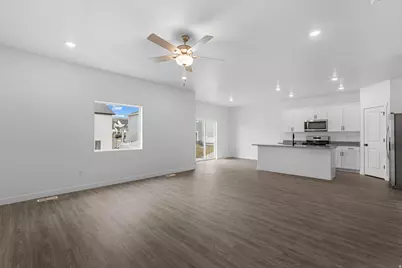 7335 Slick Rock Way N, Eagle Mountain, UT 84005 - Photo 9