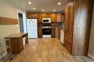 5202 S 2675 W, Roy, UT 84067 - Photo 17