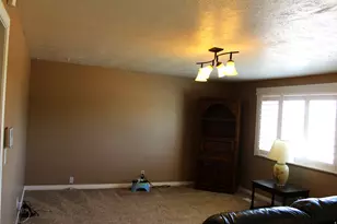 5202 S 2675 W, Roy, UT 84067 - Photo 5