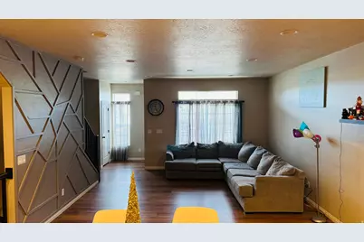 5685 W Pelican Ln, West Valley, UT 84118 - Photo 5