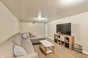6075 S 2125 W, Roy, UT 84067 - Photo 23