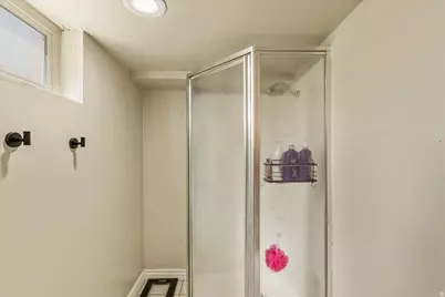 6075 S 2125 W, Roy, UT 84067 - Photo 21