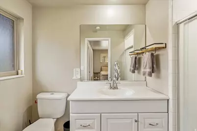 6075 S 2125 W, Roy, UT 84067 - Photo 19
