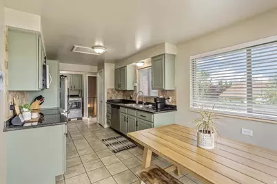 6075 S 2125 W, Roy, UT 84067 - Photo 5