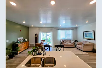 139 E 550 N #202B, Providence, UT 84332 - Photo 5