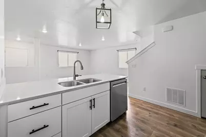 5102 W Encore Ct, Herriman, UT 84096 - Photo 7
