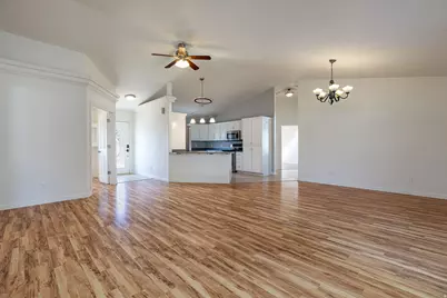 624 S Hillside Dr, Kanab, UT 84741 - Photo 3