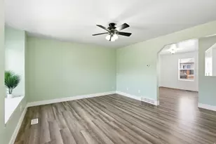 367 E 525 S, Clearfield, UT 84015 - Photo 7