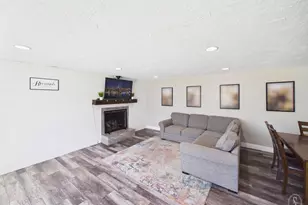 215 W 700 N, Clearfield, UT 84015 - Photo 3