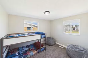 215 W 700 N, Clearfield, UT 84015 - Photo 17
