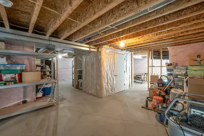 6729 W Clear Water Dr, Herriman, UT 84096 - Photo 33