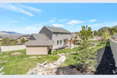 6729 W Clear Water Dr, Herriman, UT 84096 - Photo 39