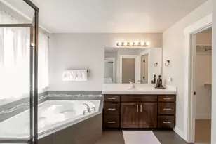 6729 W Clear Water Dr, Herriman, UT 84096 - Photo 27