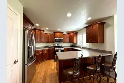 2387 W 650 N, Layton, UT 84041 - Photo 5