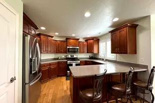 2387 W 650 N, Layton, UT 84041 - Photo 5