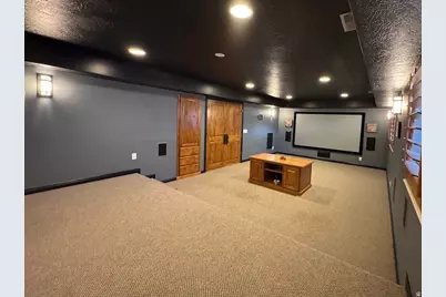 2387 W 650 N, Layton, UT 84041 - Photo 11